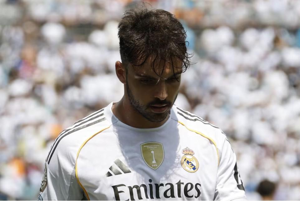 阿斯：贝西克塔斯有意劳尔-阿森西奥，但后者不会离开皇马